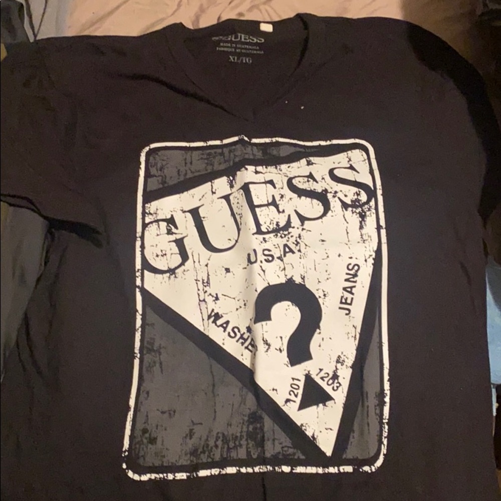 Guess v neck